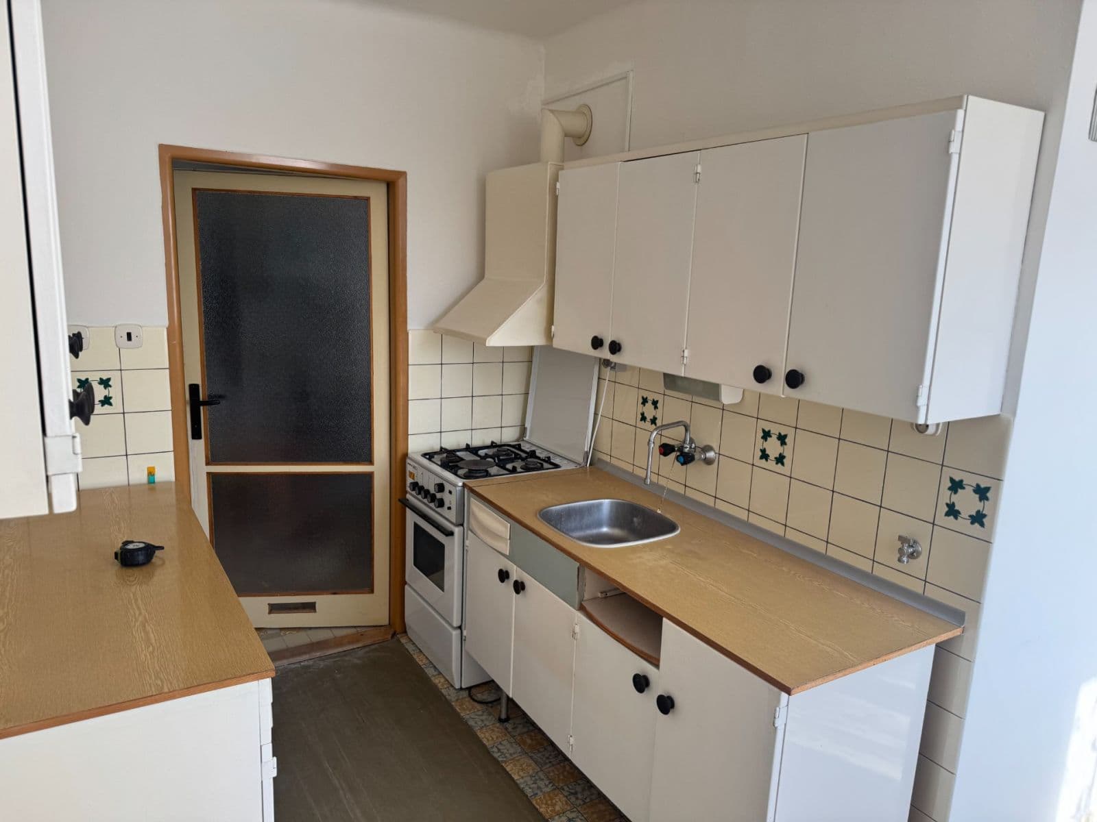 3 bedroom flat to rent, 72 m², Brožíkova, Plzeň, Plzeňský Region 3 bedroom flat to rent, 72 m², Brožíkova, Plzeň, Plzeňský Region