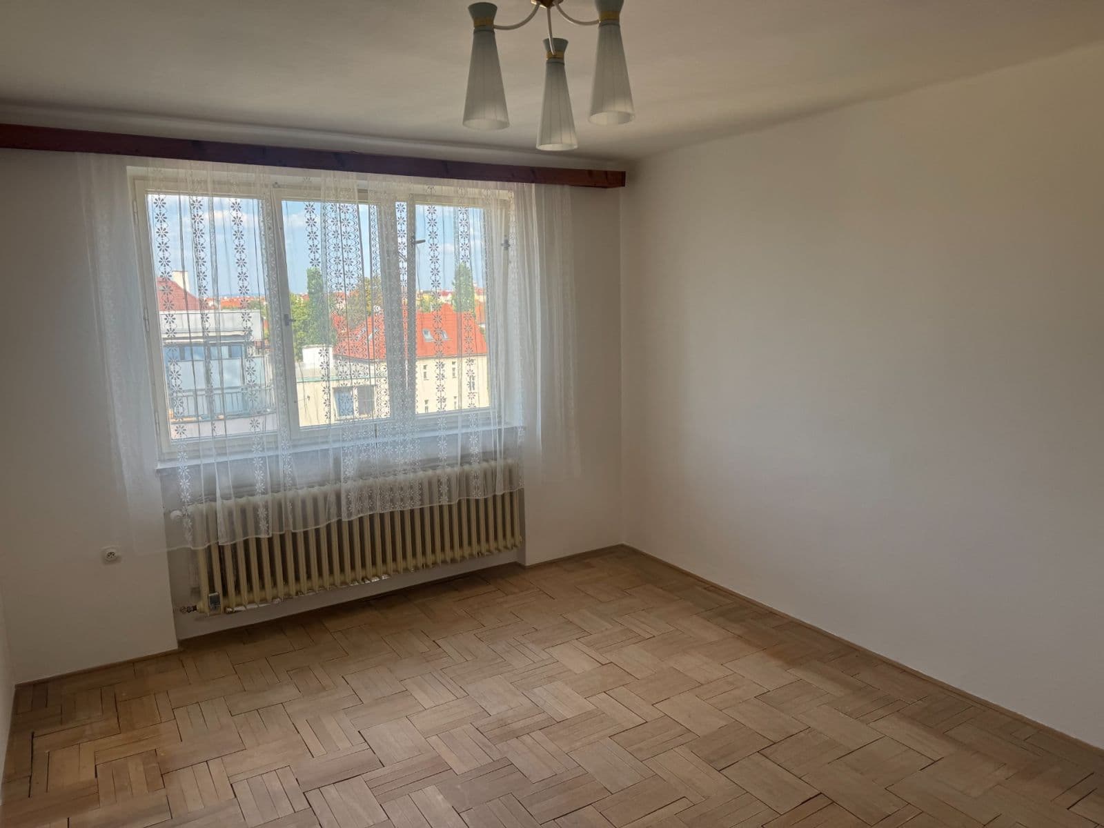 3 bedroom flat to rent, 72 m², Brožíkova, Plzeň, Plzeňský Region 3 bedroom flat to rent, 72 m², Brožíkova, Plzeň, Plzeňský Region
