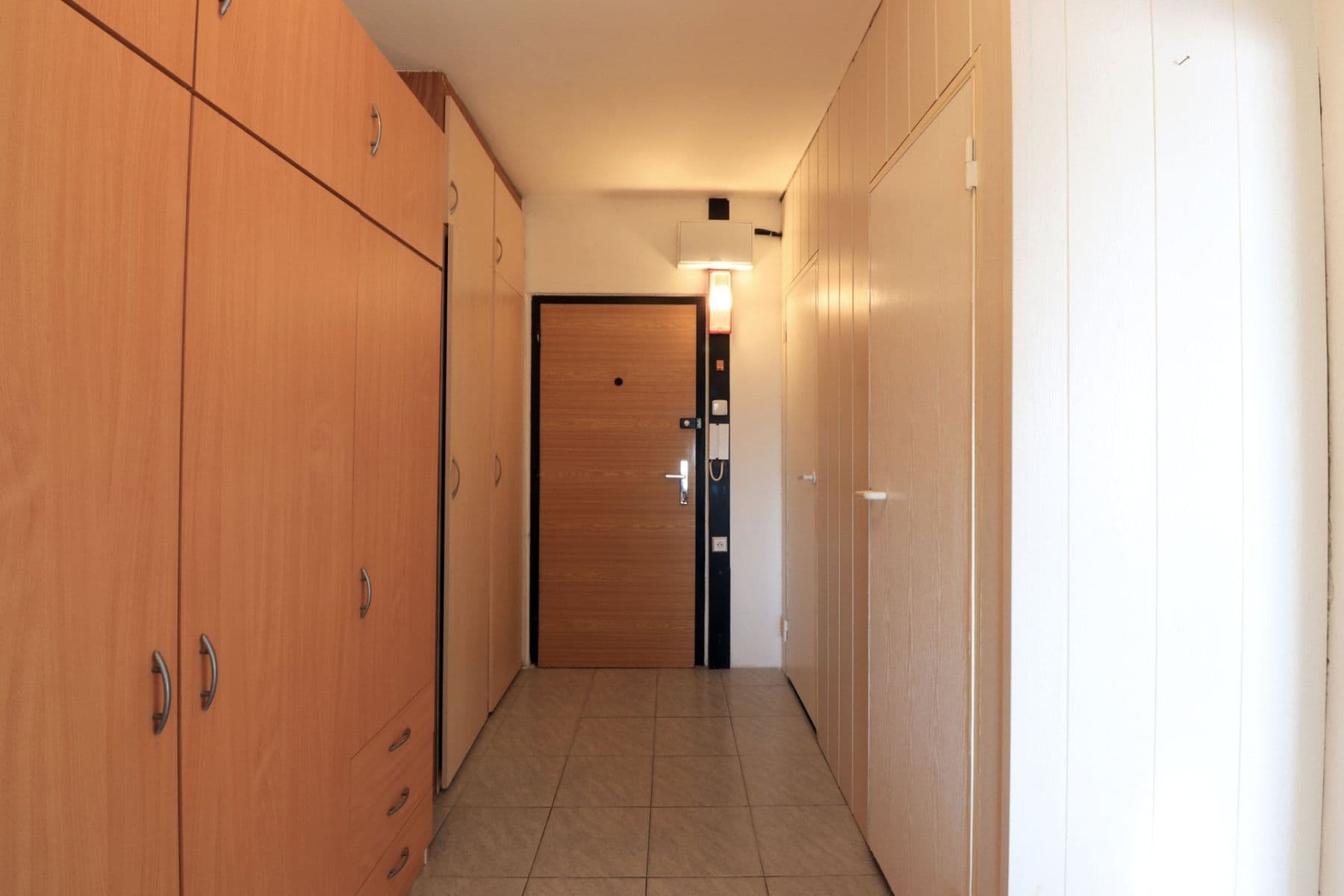 1 bedroom with open-plan kitchen flat to rent, 43 m², Tovární, Beroun, Středočeský Region 1 bedroom with open-plan kitchen flat to rent, 43 m², Tovární, Beroun, Středočeský Region