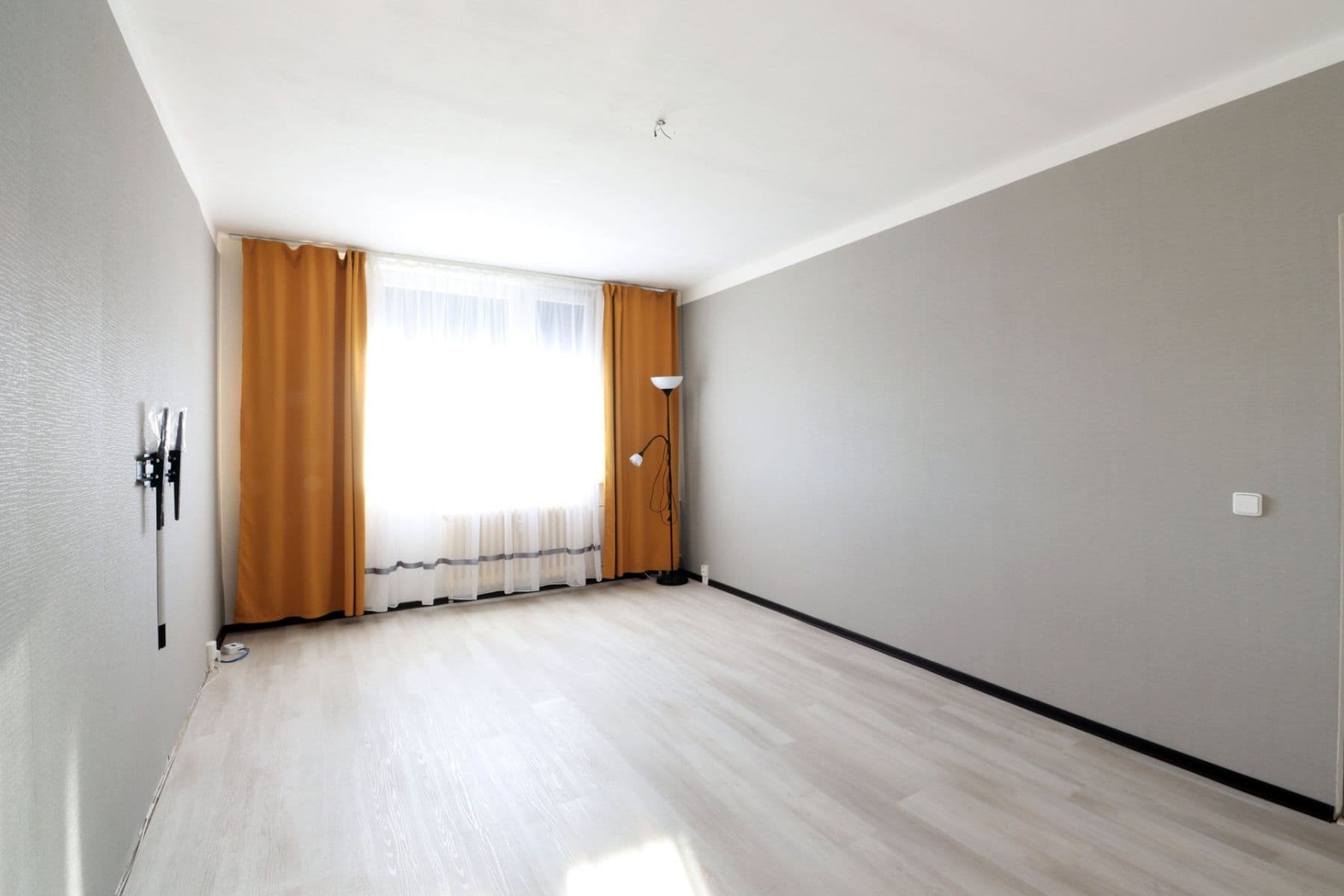 1 bedroom with open-plan kitchen flat to rent, 43 m², Tovární, Beroun, Středočeský Region 1 bedroom with open-plan kitchen flat to rent, 43 m², Tovární, Beroun, Středočeský Region