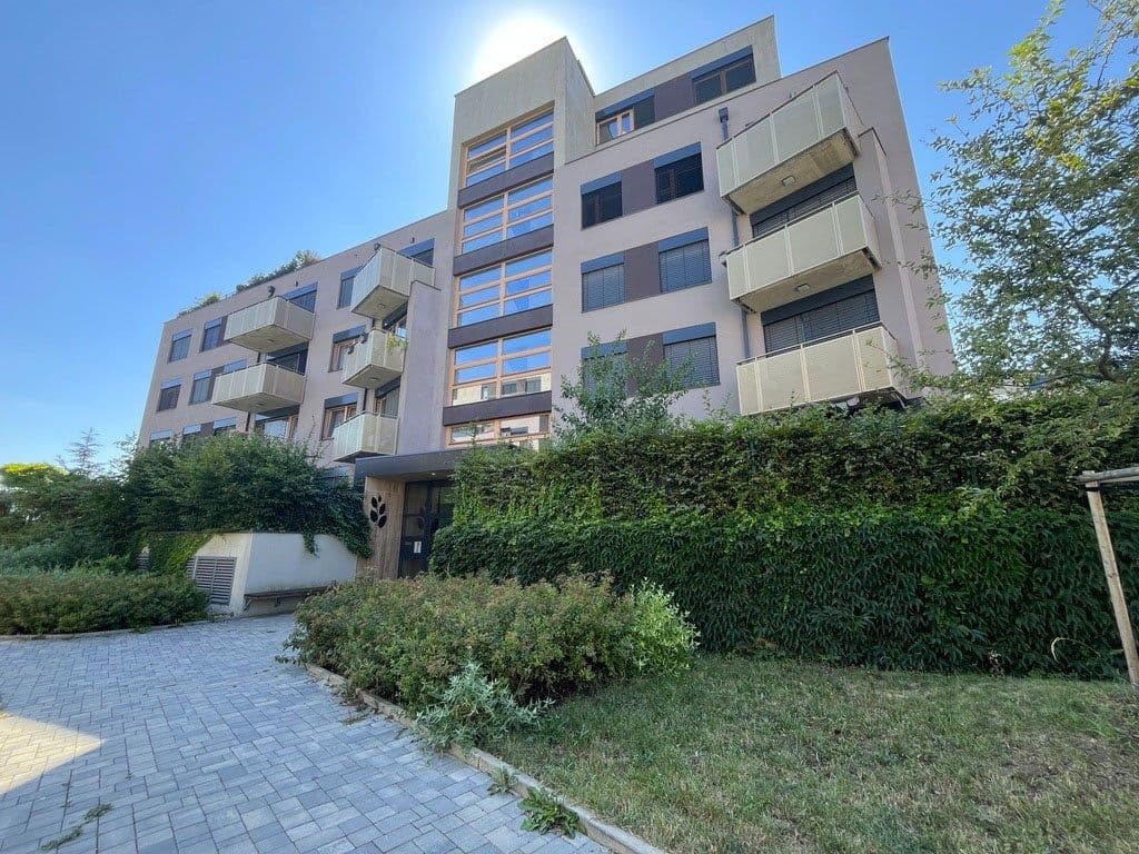 1 bedroom with open-plan kitchen flat to rent, 52 m², Univerzitní, Prague, Prague 1 bedroom with open-plan kitchen flat to rent, 52 m², Univerzitní, Prague, Prague