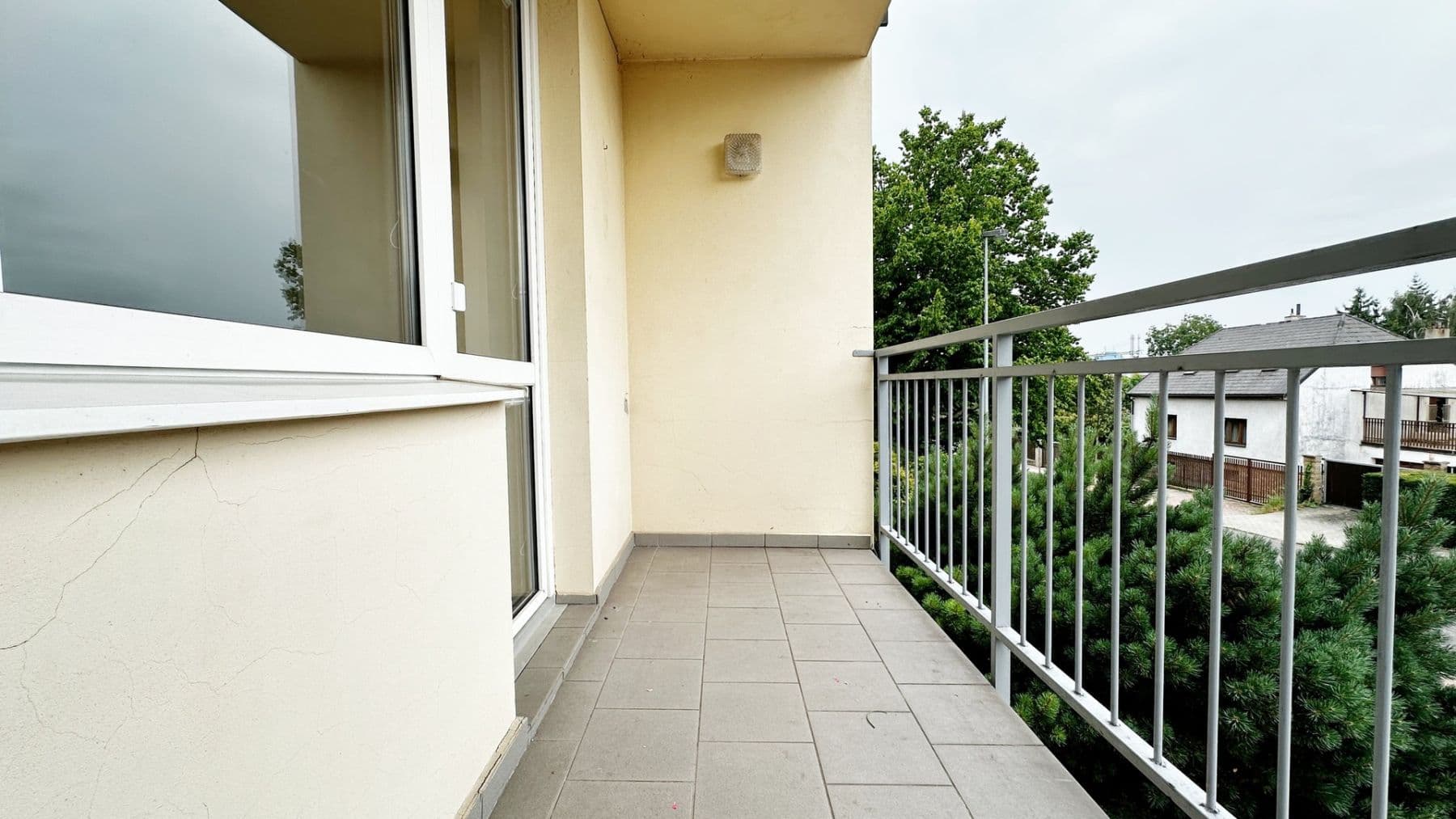 2 bedroom with open-plan kitchen flat to rent, 96 m², K viaduktu, Prague, Prague 2 bedroom with open-plan kitchen flat to rent, 96 m², K viaduktu, Prague, Prague