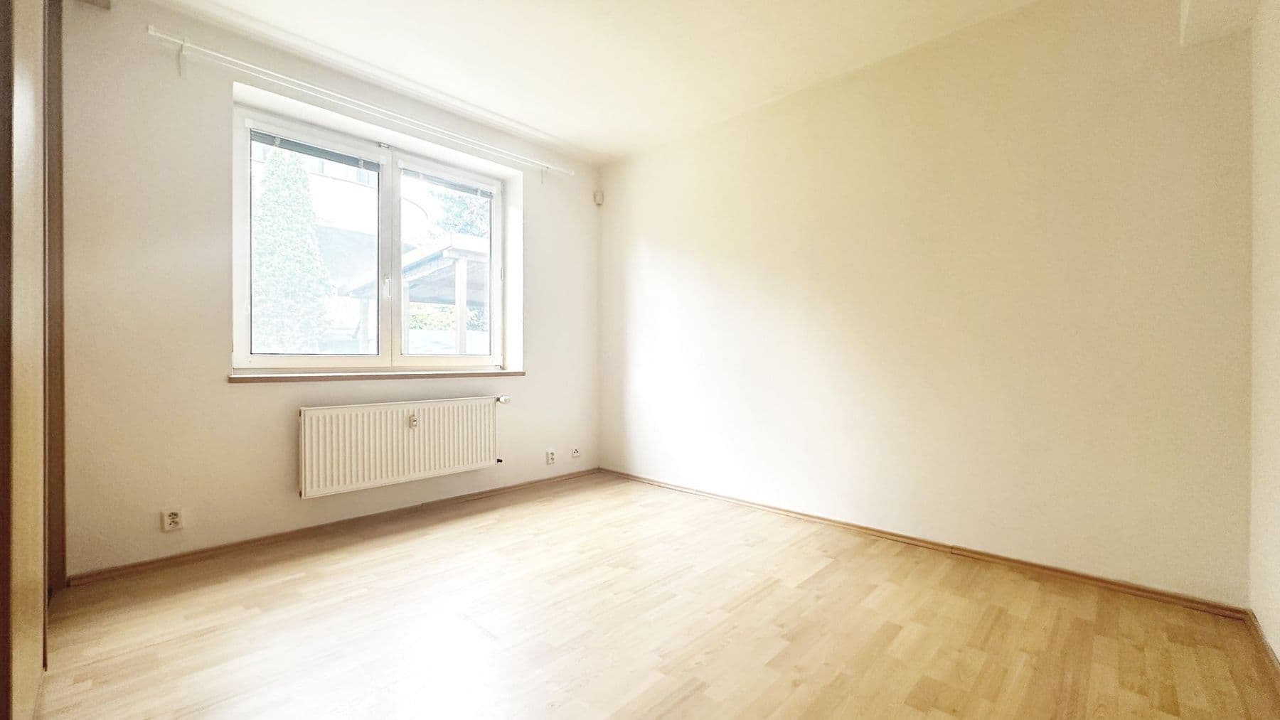 2 bedroom with open-plan kitchen flat to rent, 96 m², K viaduktu, Prague, Prague 2 bedroom with open-plan kitchen flat to rent, 96 m², K viaduktu, Prague, Prague