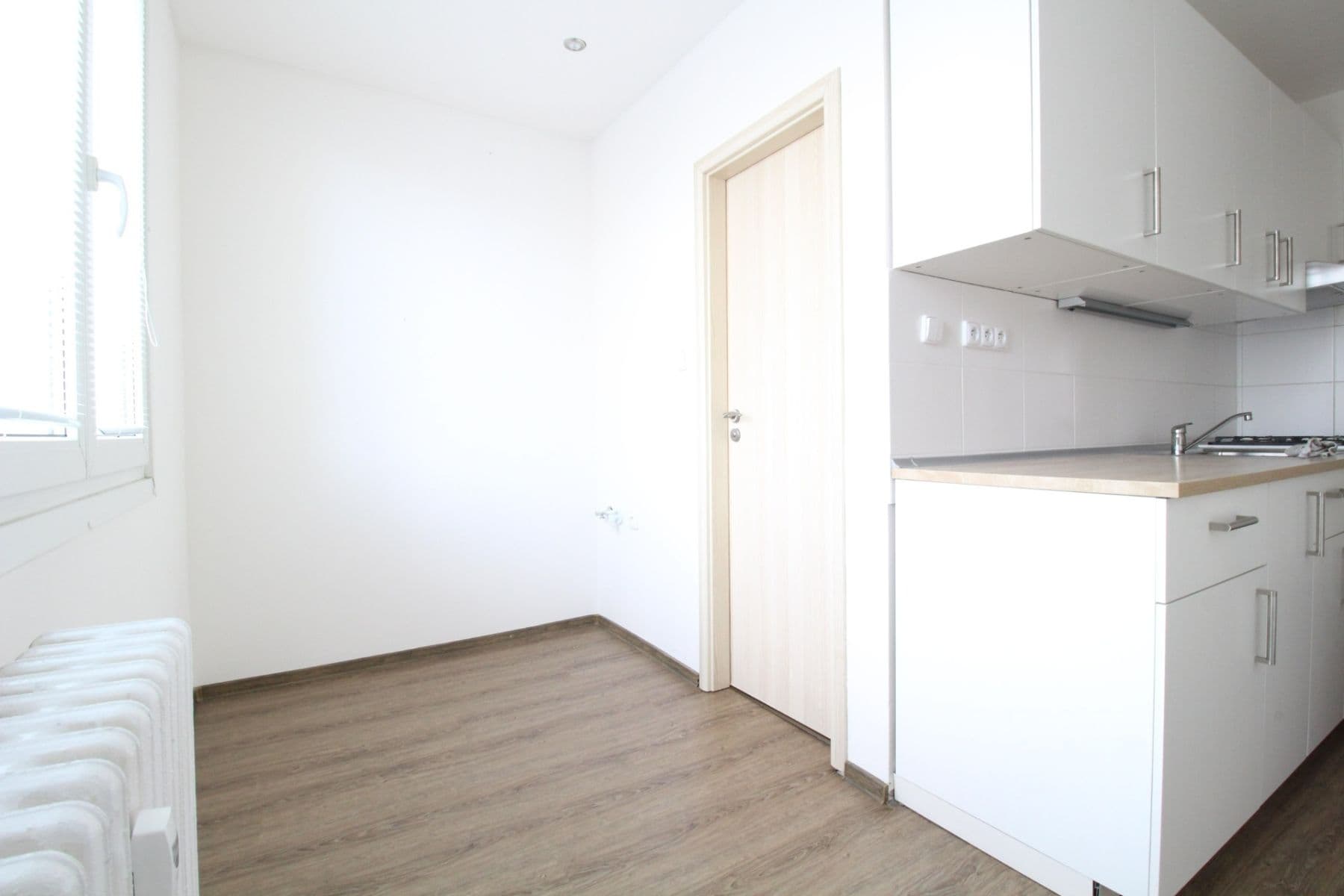 2 bedroom flat to rent, 62 m², Vnoučkova, Prague, Prague 2 bedroom flat to rent, 62 m², Vnoučkova, Prague, Prague