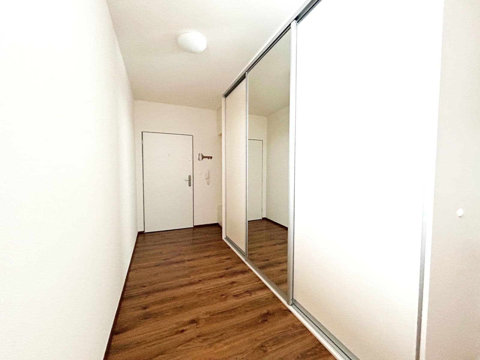 2 bedroom with open-plan kitchen flat to rent, 67 m², U Hostavického potoka, Prague, Prague 2 bedroom with open-plan kitchen flat to rent, 67 m², U Hostavického potoka, Prague, Prague