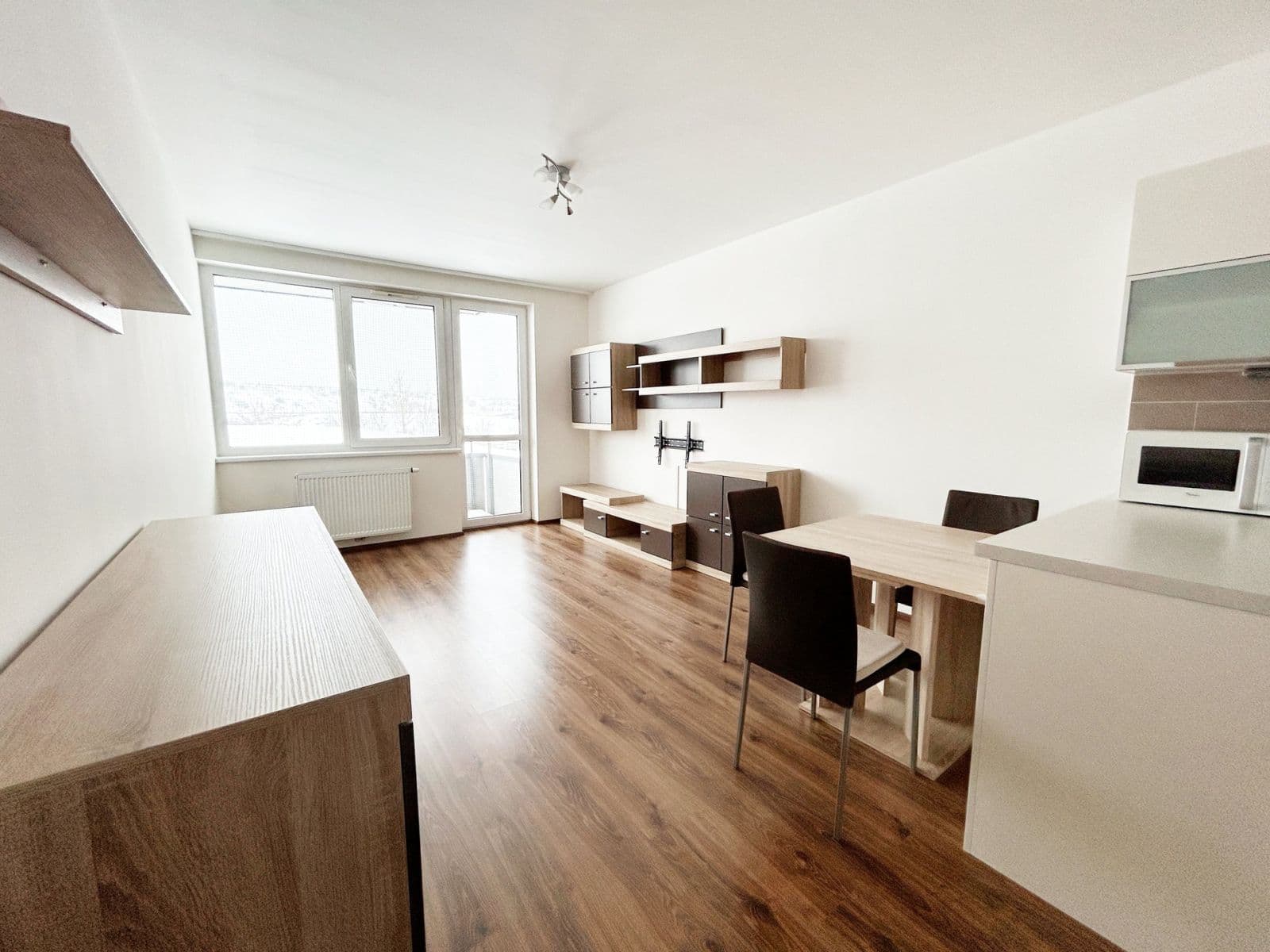 2 bedroom with open-plan kitchen flat to rent, 67 m², U Hostavického potoka, Prague, Prague 2 bedroom with open-plan kitchen flat to rent, 67 m², U Hostavického potoka, Prague, Prague