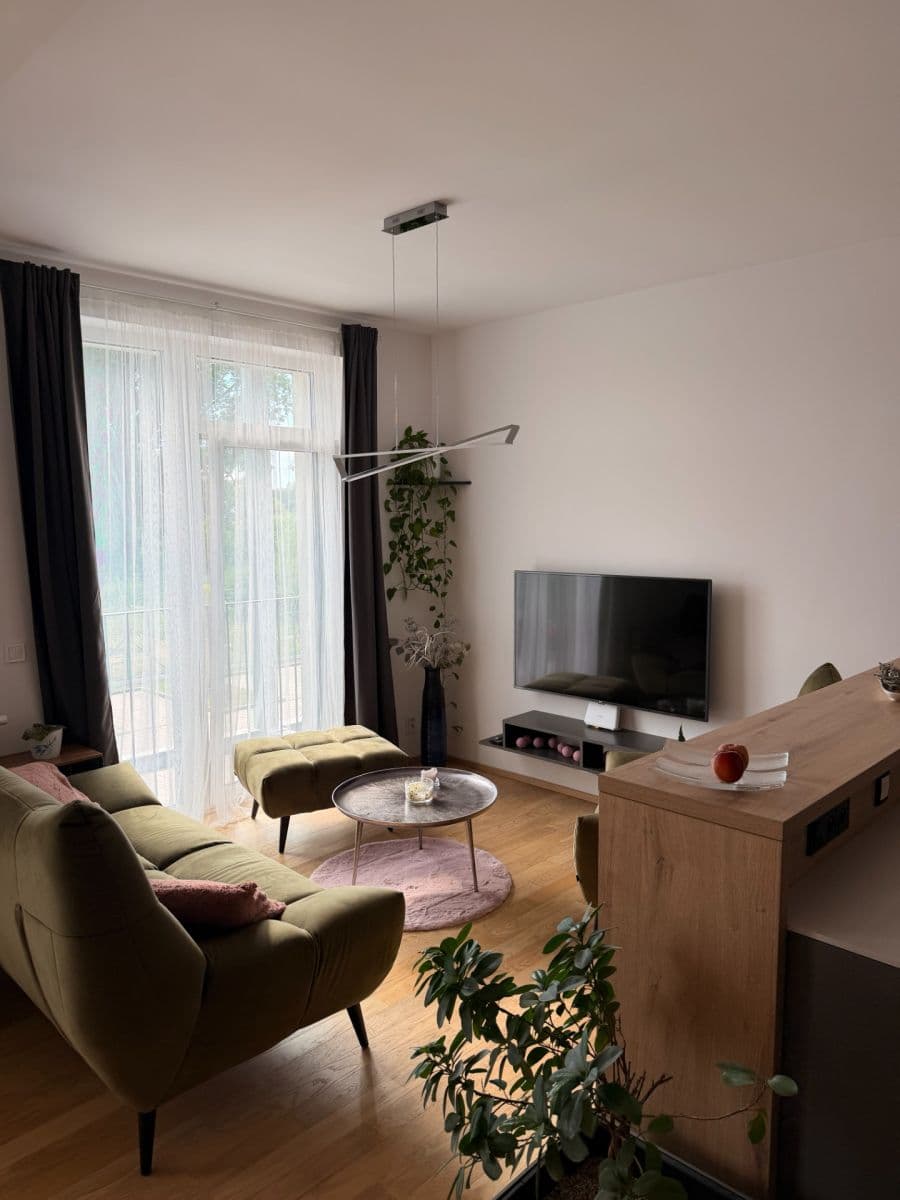 1 bedroom with open-plan kitchen flat to rent, 58 m², Křižíkova, Čelákovice, Středočeský Region 1 bedroom with open-plan kitchen flat to rent, 58 m², Křižíkova, Čelákovice, Středočeský Region