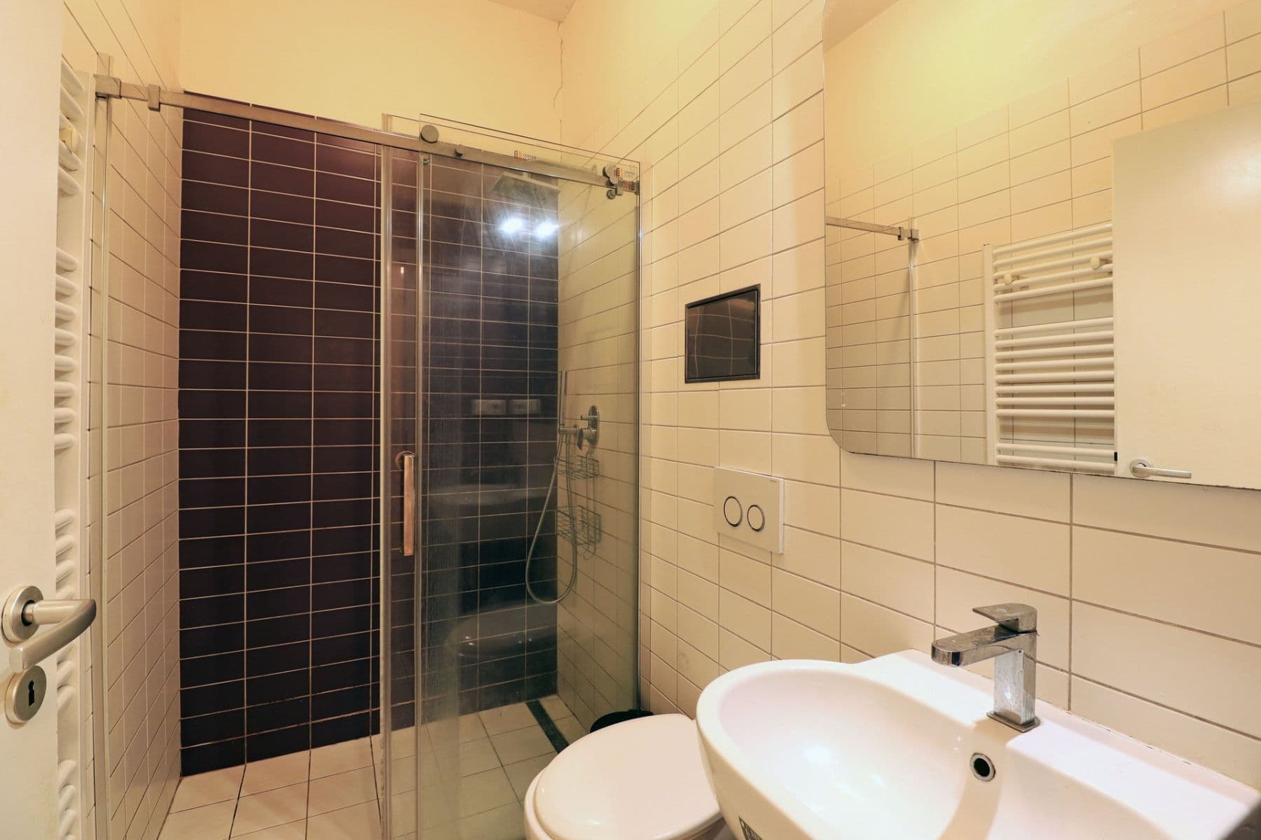 1 bedroom with open-plan kitchen flat to rent, 44 m², Bořivojova, Prague, Prague 1 bedroom with open-plan kitchen flat to rent, 44 m², Bořivojova, Prague, Prague