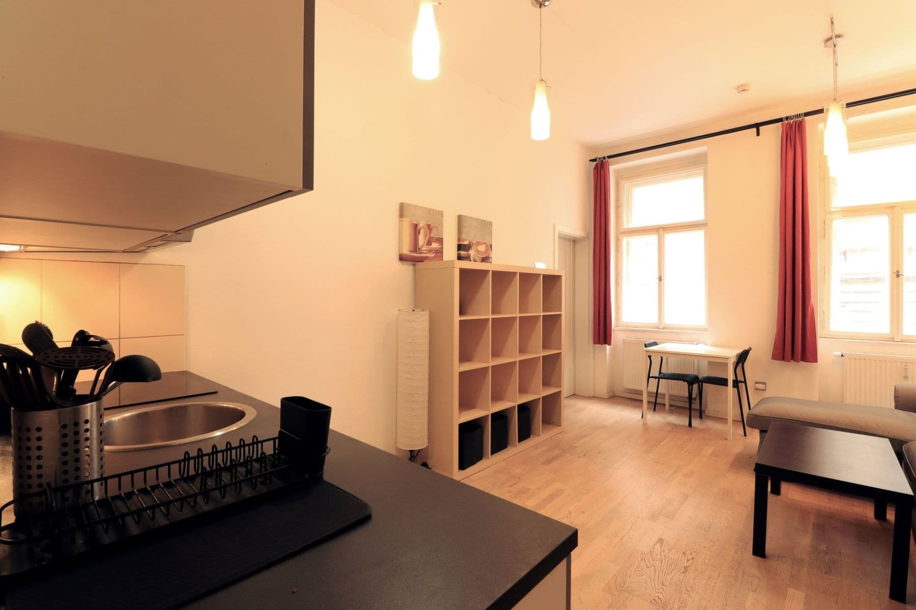 1 bedroom with open-plan kitchen flat to rent, 44 m², Bořivojova, Prague, Prague 1 bedroom with open-plan kitchen flat to rent, 44 m², Bořivojova, Prague, Prague