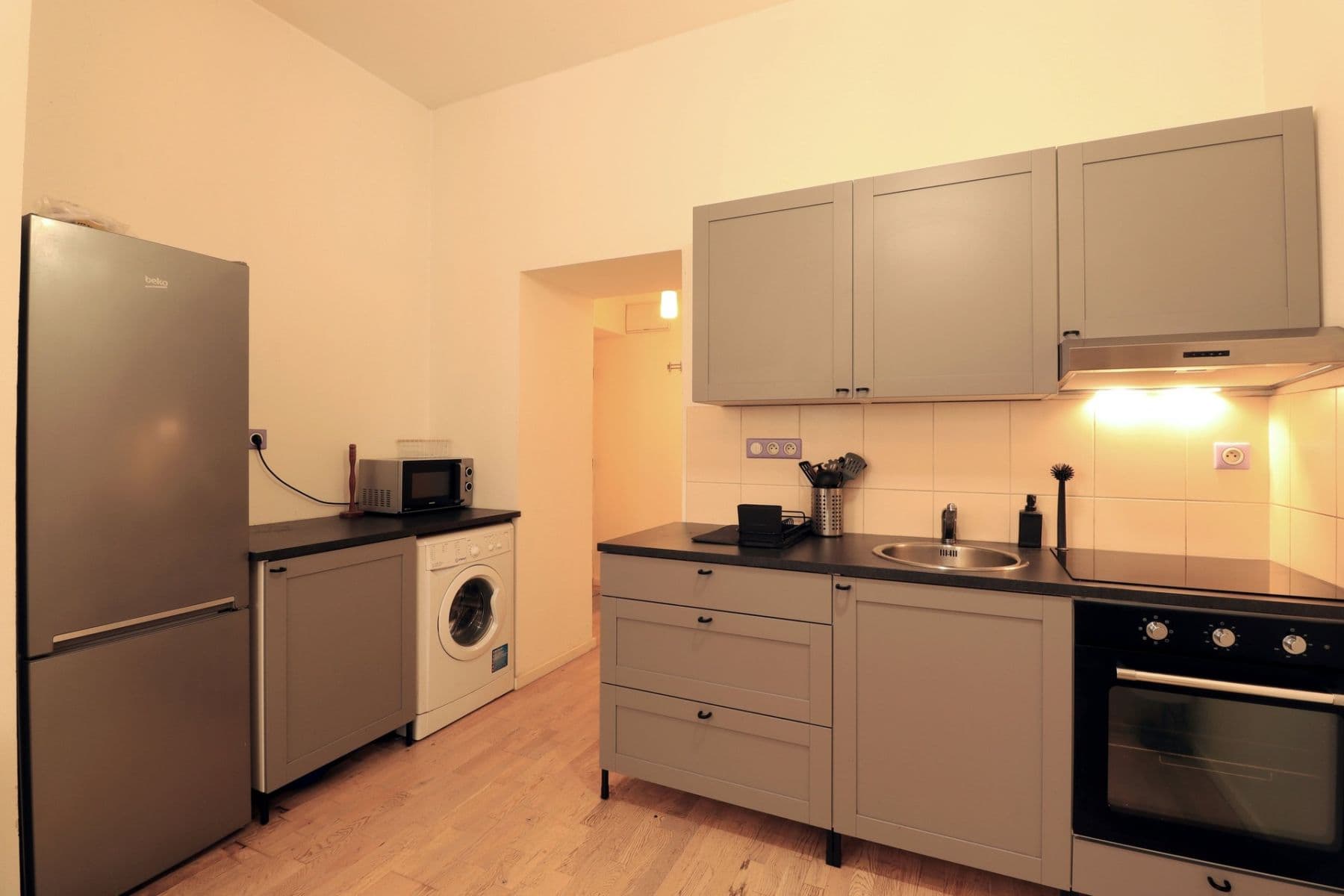 1 bedroom with open-plan kitchen flat to rent, 44 m², Bořivojova, Prague, Prague 1 bedroom with open-plan kitchen flat to rent, 44 m², Bořivojova, Prague, Prague
