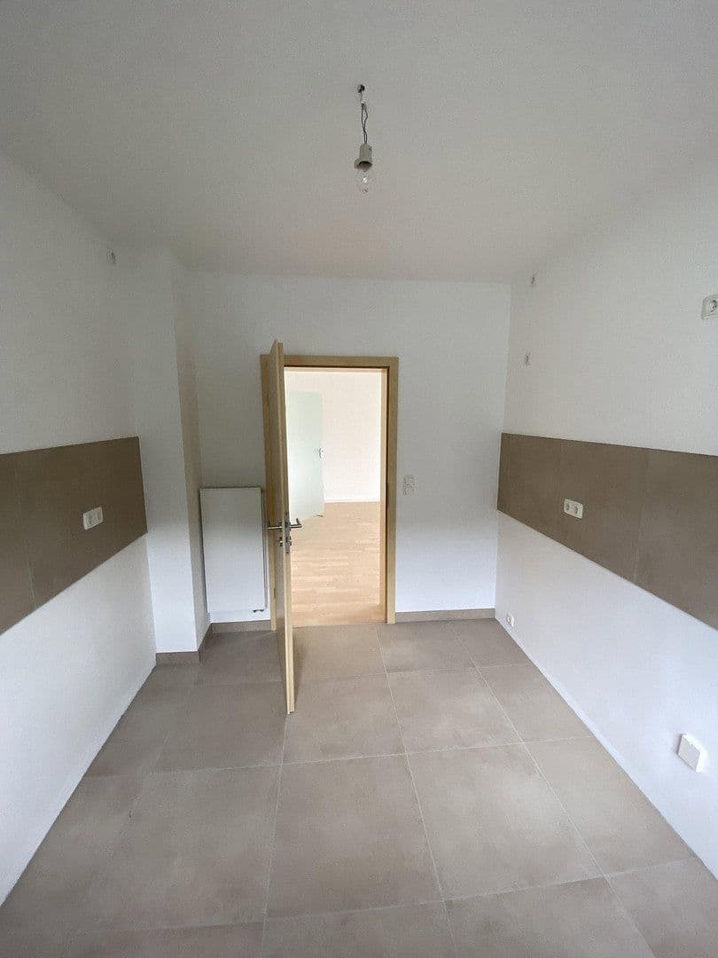 3 bedroom with open-plan kitchen flat to rent, 149 m², Rödermark, Hesse 3 bedroom with open-plan kitchen flat to rent, 149 m², Rödermark, Hesse