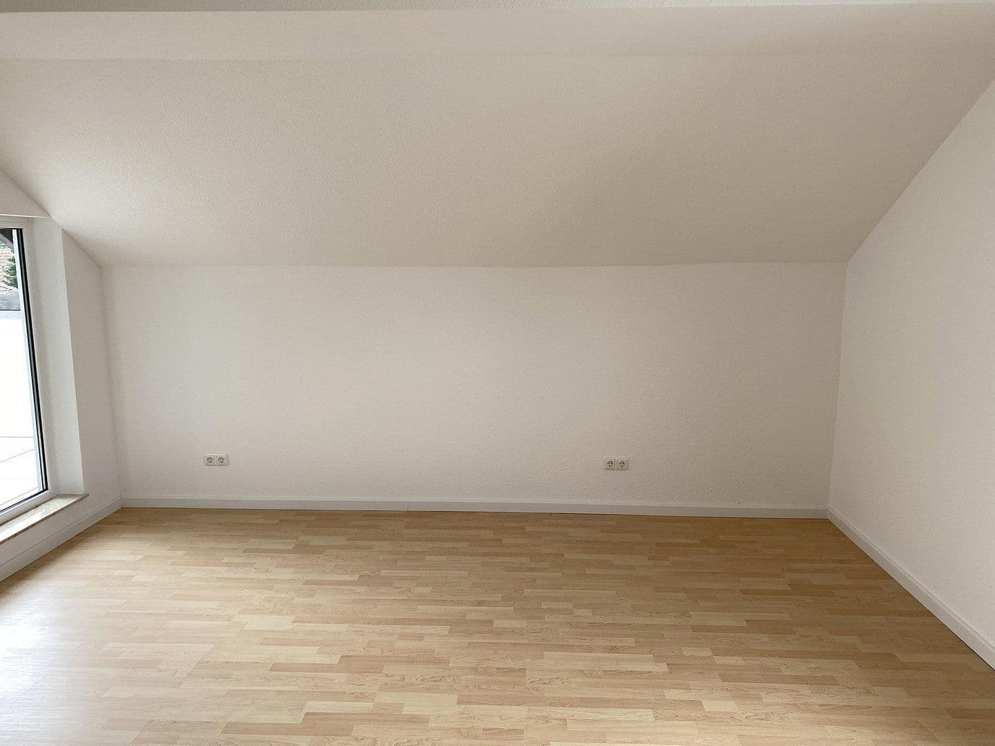 3 bedroom with open-plan kitchen flat to rent, 149 m², Rödermark, Hesse 3 bedroom with open-plan kitchen flat to rent, 149 m², Rödermark, Hesse
