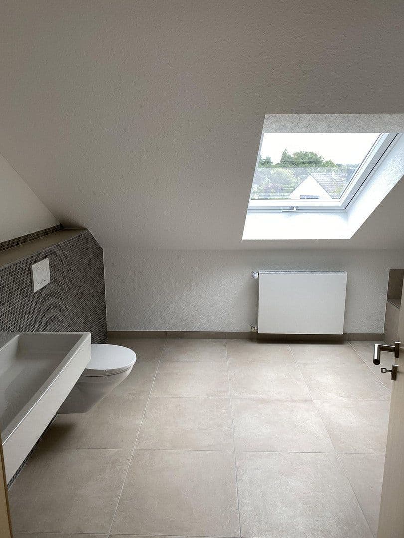 3 bedroom with open-plan kitchen flat to rent, 149 m², Rödermark, Hesse 3 bedroom with open-plan kitchen flat to rent, 149 m², Rödermark, Hesse