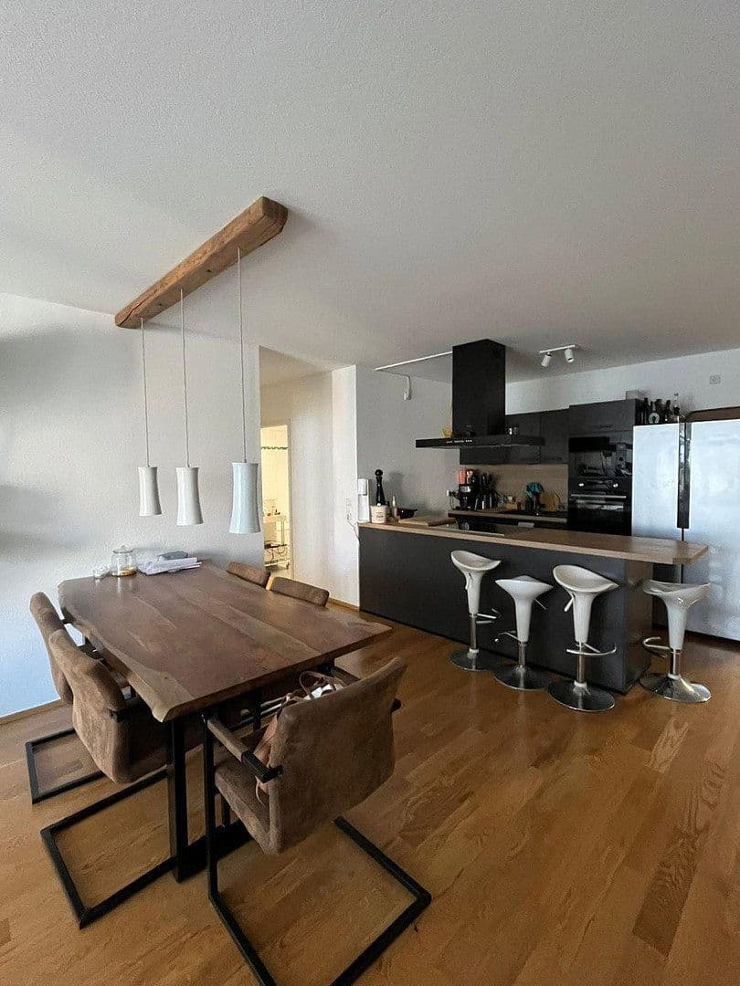3 bedroom flat to rent, 100 m², Berliner Platz 7A, Würzburg, Bavaria 3 bedroom flat to rent, 100 m², Berliner Platz 7A, Würzburg, Bavaria