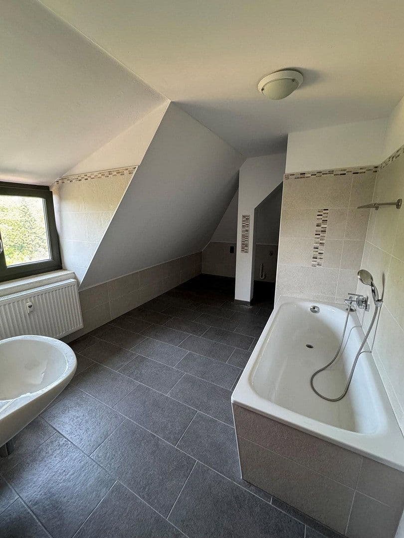 3 bedroom with open-plan kitchen flat to rent, 110 m², Ostheim 52, Regensburg, Bavaria 3 bedroom with open-plan kitchen flat to rent, 110 m², Ostheim 52, Regensburg, Bavaria