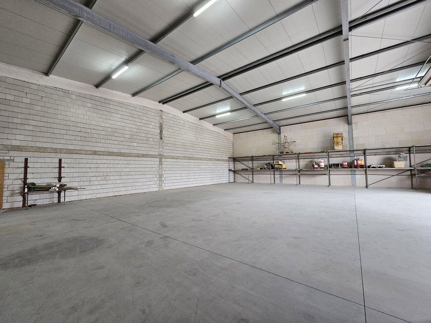 non-residential property to rent, 1,507 m², Industriestr. 19, Isselburg, North Rhine-Westphalia non-residential property to rent, 1,507 m², Industriestr. 19, Isselburg, North Rhine-Westphalia