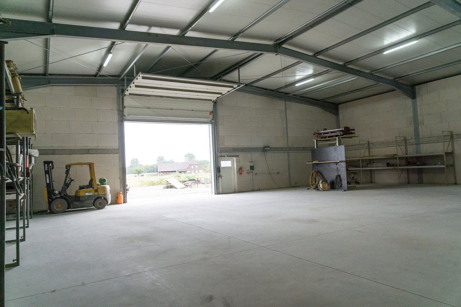 non-residential property to rent, 1,507 m², Industriestr. 19, Isselburg, North Rhine-Westphalia non-residential property to rent, 1,507 m², Industriestr. 19, Isselburg, North Rhine-Westphalia