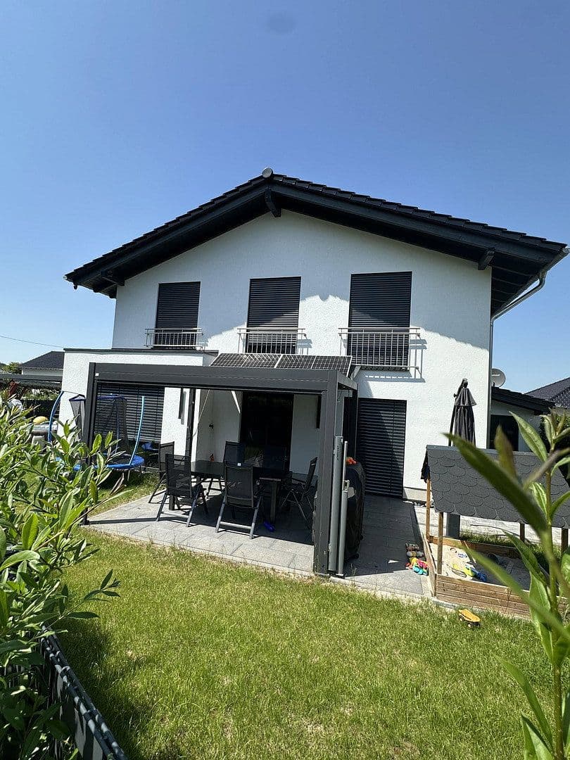 house to rent, 200 m², Im Königsfeld 29, Sankt Katharinen, Rhineland-Palatinate house to rent, 200 m², Im Königsfeld 29, Sankt Katharinen, Rhineland-Palatinate