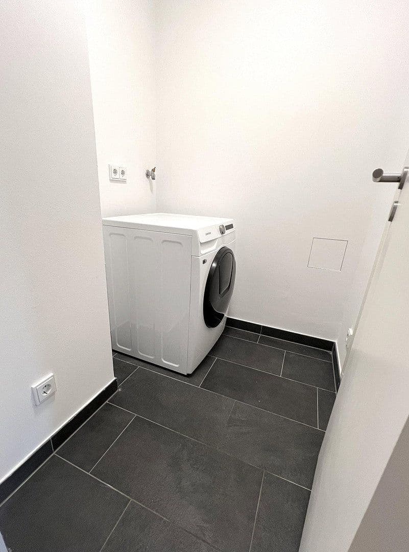 2 bedroom flat to rent, 79 m², Oskar-von-Miller-Str. 12, Frankfurt, Hesse 2 bedroom flat to rent, 79 m², Oskar-von-Miller-Str. 12, Frankfurt, Hesse
