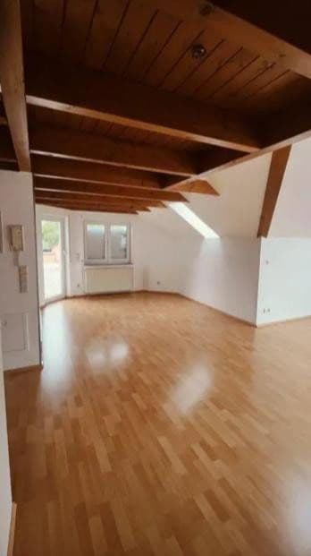 1 bedroom with open-plan kitchen flat to rent, 70 m², Balingen, Baden-Württemberg 1 bedroom with open-plan kitchen flat to rent, 70 m², Balingen, Baden-Württemberg