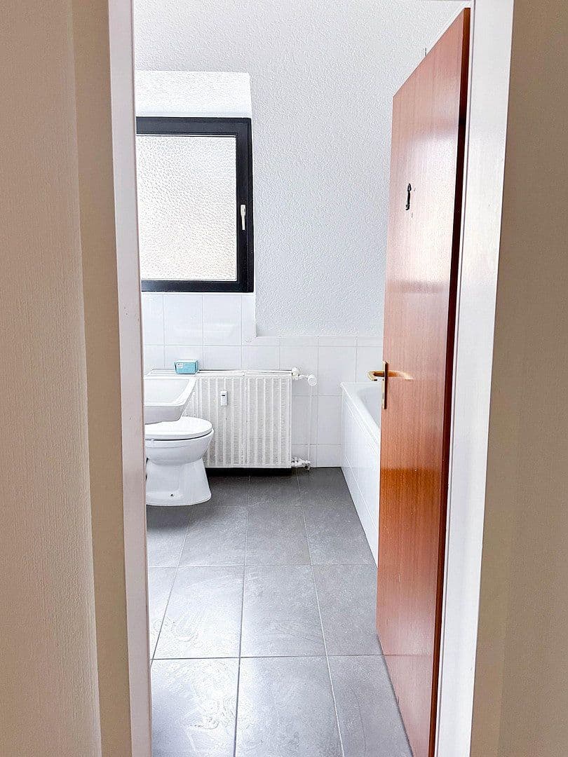 2 bedroom with open-plan kitchen flat to rent, 114 m², Freiheitstr. 18, Hagen Hohenlimburg, North Rhine-Westphalia 2 bedroom with open-plan kitchen flat to rent, 114 m², Freiheitstr. 18, Hagen Hohenlimburg, North Rhine-Westphalia