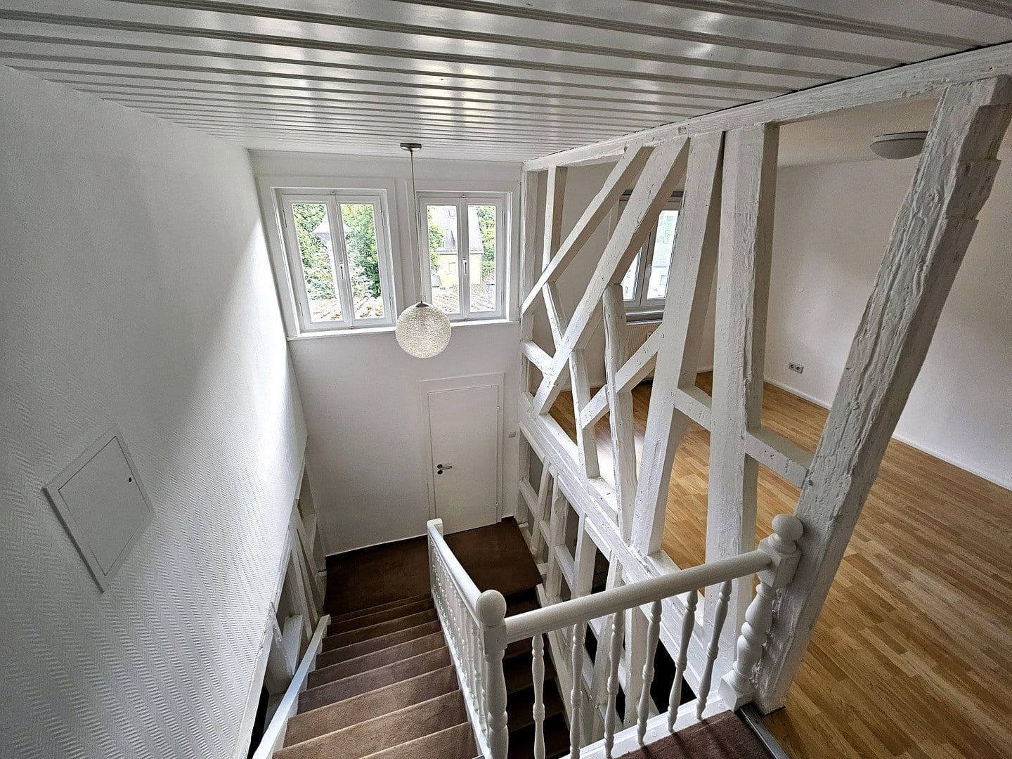 3 bedroom with open-plan kitchen flat to rent, 145 m², Schlangenbad, Hesse 3 bedroom with open-plan kitchen flat to rent, 145 m², Schlangenbad, Hesse