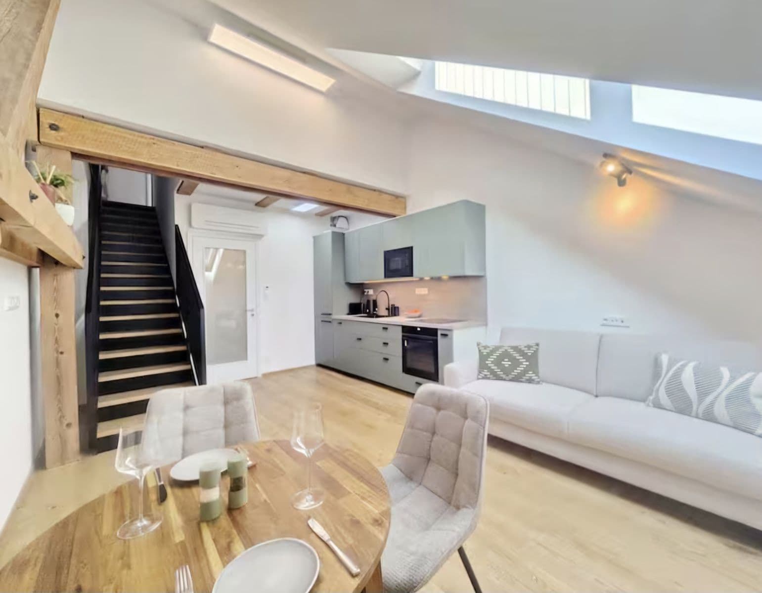 flat to rent, 55 m², Vrtbova, Prague, Prague flat to rent, 55 m², Vrtbova, Prague, Prague