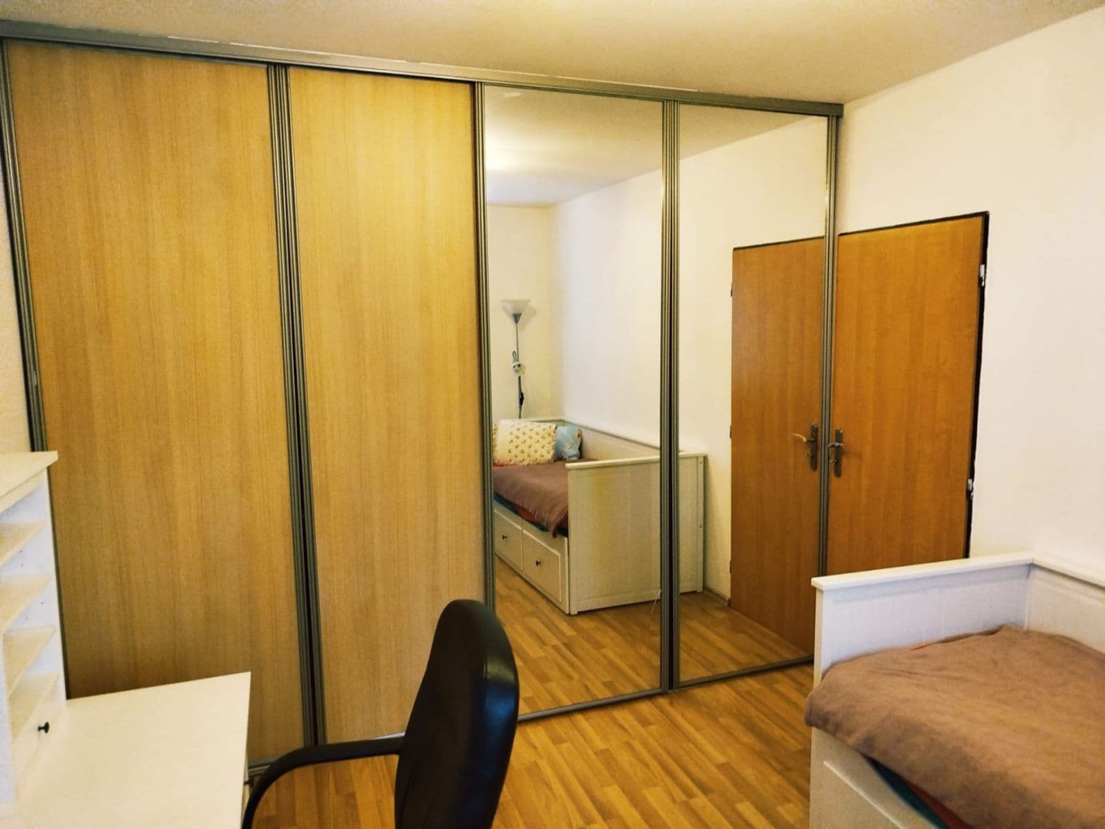 2 bedroom with open-plan kitchen flat to rent, 65 m², Za Mosty, Prague, Prague 2 bedroom with open-plan kitchen flat to rent, 65 m², Za Mosty, Prague, Prague