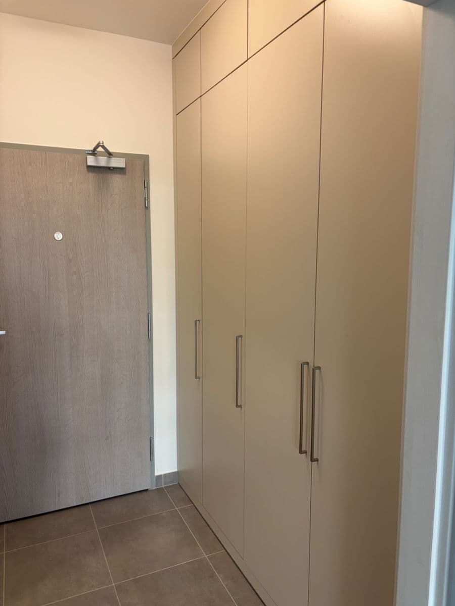 Studio flat to rent, 33 m², Gerstelova, Prague, Prague Studio flat to rent, 33 m², Gerstelova, Prague, Prague