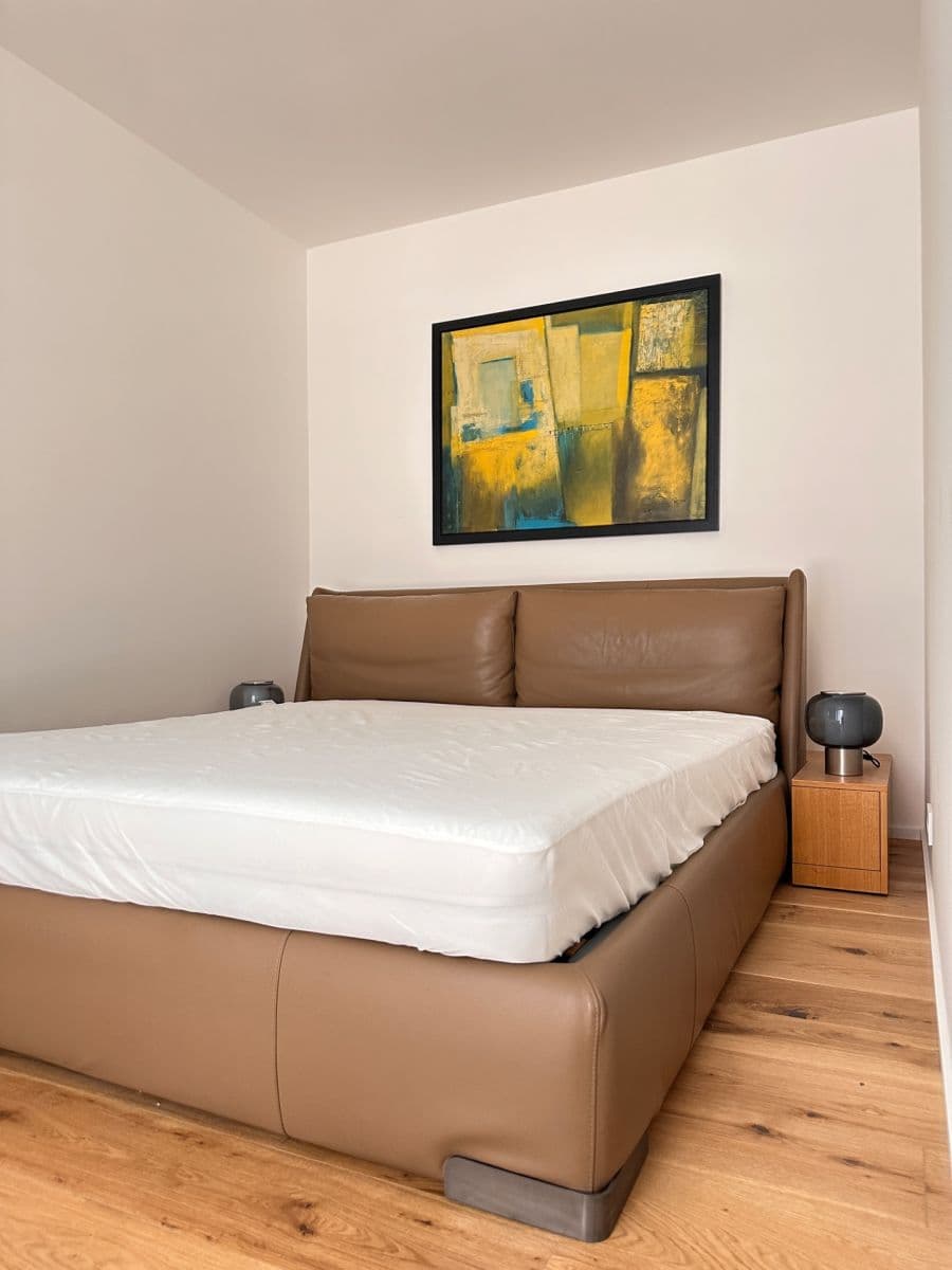 1 bedroom with open-plan kitchen flat to rent, 52 m², U Komína, Prague, Prague 1 bedroom with open-plan kitchen flat to rent, 52 m², U Komína, Prague, Prague