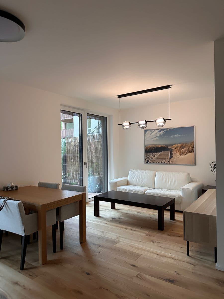 1 bedroom with open-plan kitchen flat to rent, 52 m², U Komína, Prague, Prague 1 bedroom with open-plan kitchen flat to rent, 52 m², U Komína, Prague, Prague