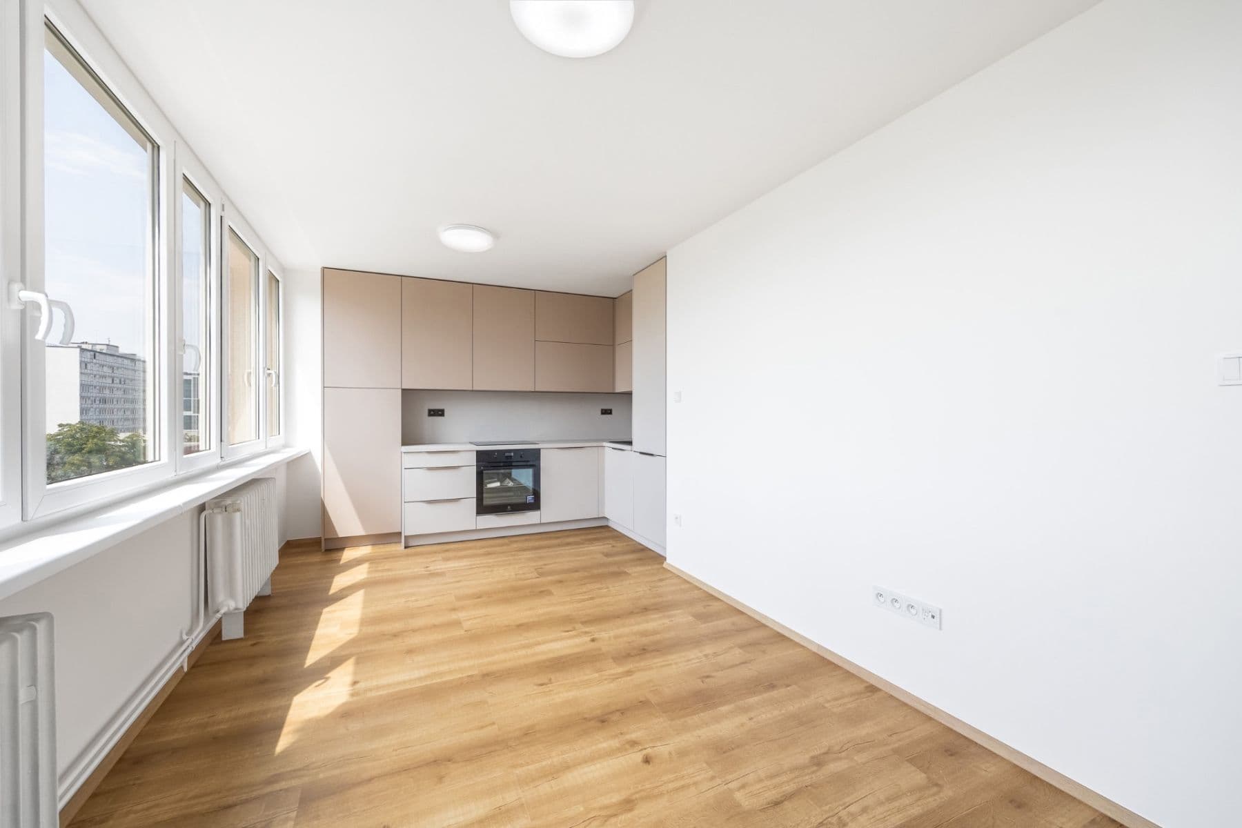 1 bedroom with open-plan kitchen flat for sale, 42 m², Nekvasilova, Prague, Prague 1 bedroom with open-plan kitchen flat for sale, 42 m², Nekvasilova, Prague, Prague