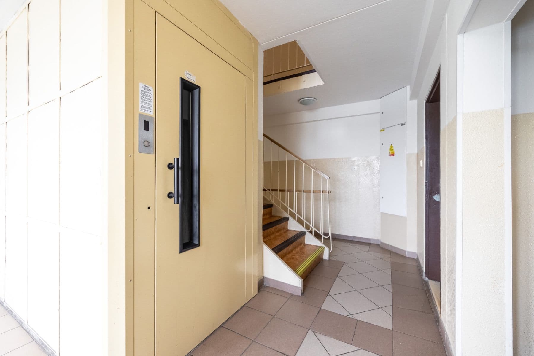 1 bedroom with open-plan kitchen flat for sale, 42 m², Nekvasilova, Prague, Prague 1 bedroom with open-plan kitchen flat for sale, 42 m², Nekvasilova, Prague, Prague
