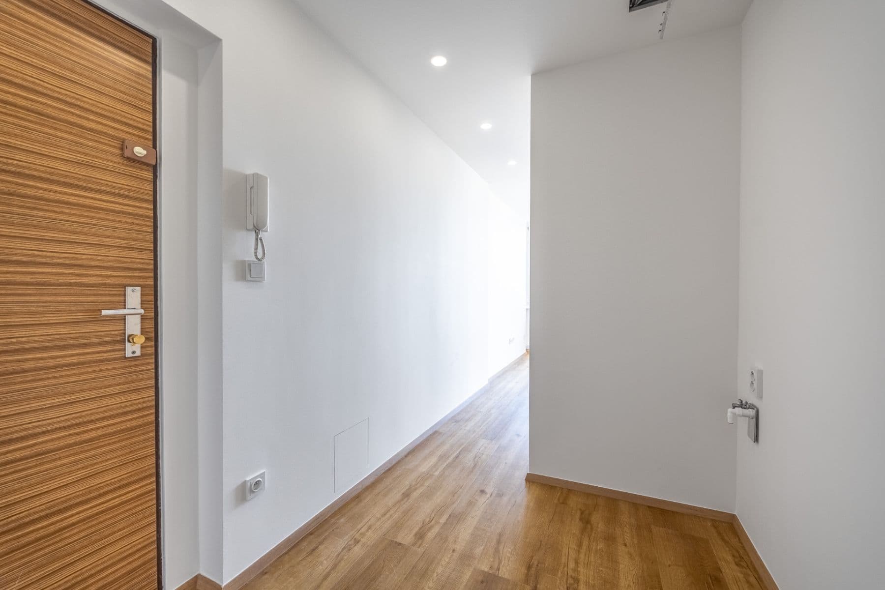 1 bedroom with open-plan kitchen flat for sale, 42 m², Nekvasilova, Prague, Prague 1 bedroom with open-plan kitchen flat for sale, 42 m², Nekvasilova, Prague, Prague