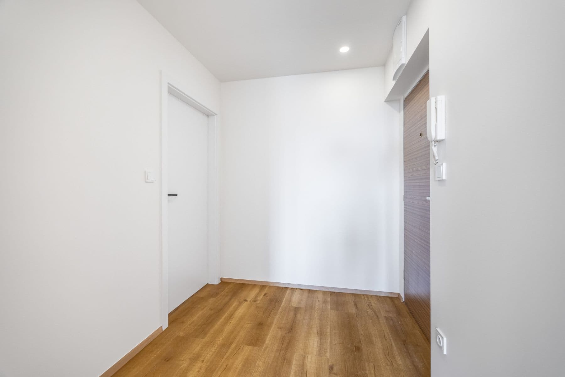 1 bedroom with open-plan kitchen flat for sale, 42 m², Nekvasilova, Prague, Prague 1 bedroom with open-plan kitchen flat for sale, 42 m², Nekvasilova, Prague, Prague