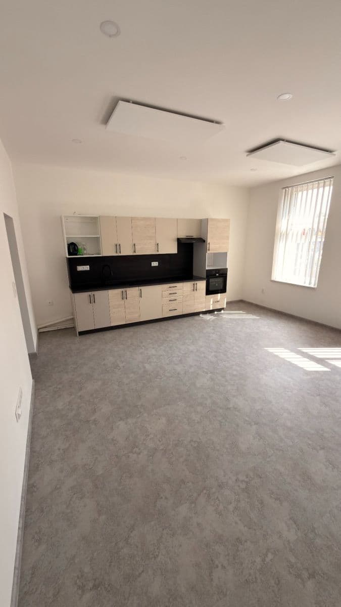 1 bedroom with open-plan kitchen flat to rent, 57 m², Havlíčkova, Boskovice, Jihomoravský Region 1 bedroom with open-plan kitchen flat to rent, 57 m², Havlíčkova, Boskovice, Jihomoravský Region