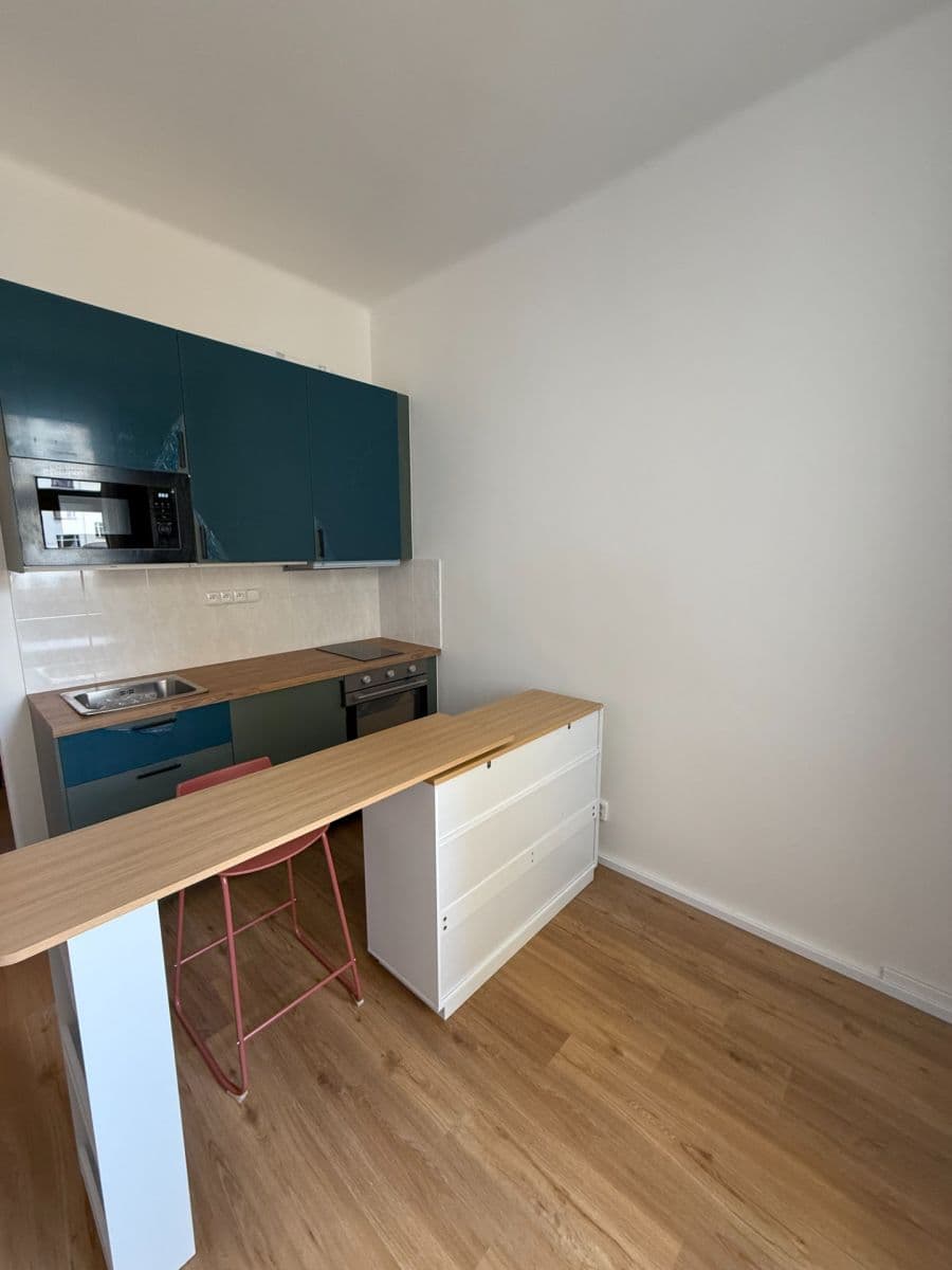 Studio flat to rent, 18 m², Krásova, Prague, Prague Studio flat to rent, 18 m², Krásova, Prague, Prague