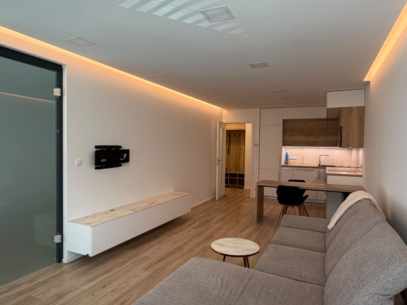 1 bedroom with open-plan kitchen flat to rent, 57 m², Na Sypkém, Prague, Prague 1 bedroom with open-plan kitchen flat to rent, 57 m², Na Sypkém, Prague, Prague