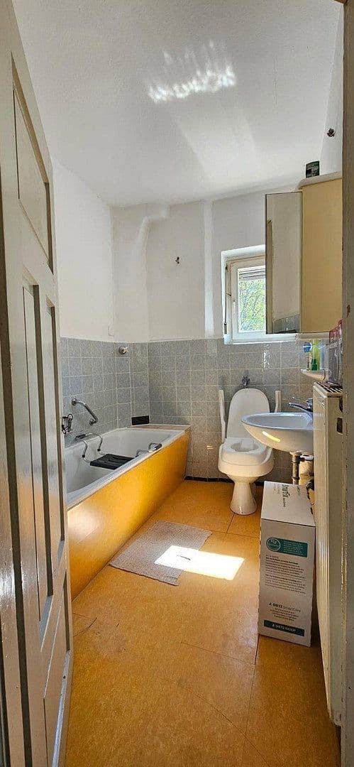 2 bedroom with open-plan kitchen flat to rent, 70 m², Lauterecken, Rhineland-Palatinate 2 bedroom with open-plan kitchen flat to rent, 70 m², Lauterecken, Rhineland-Palatinate