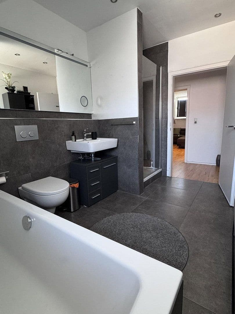 2 bedroom with open-plan kitchen flat for sale, 83 m², Gladbeck, North Rhine-Westphalia 2 bedroom with open-plan kitchen flat for sale, 83 m², Gladbeck, North Rhine-Westphalia