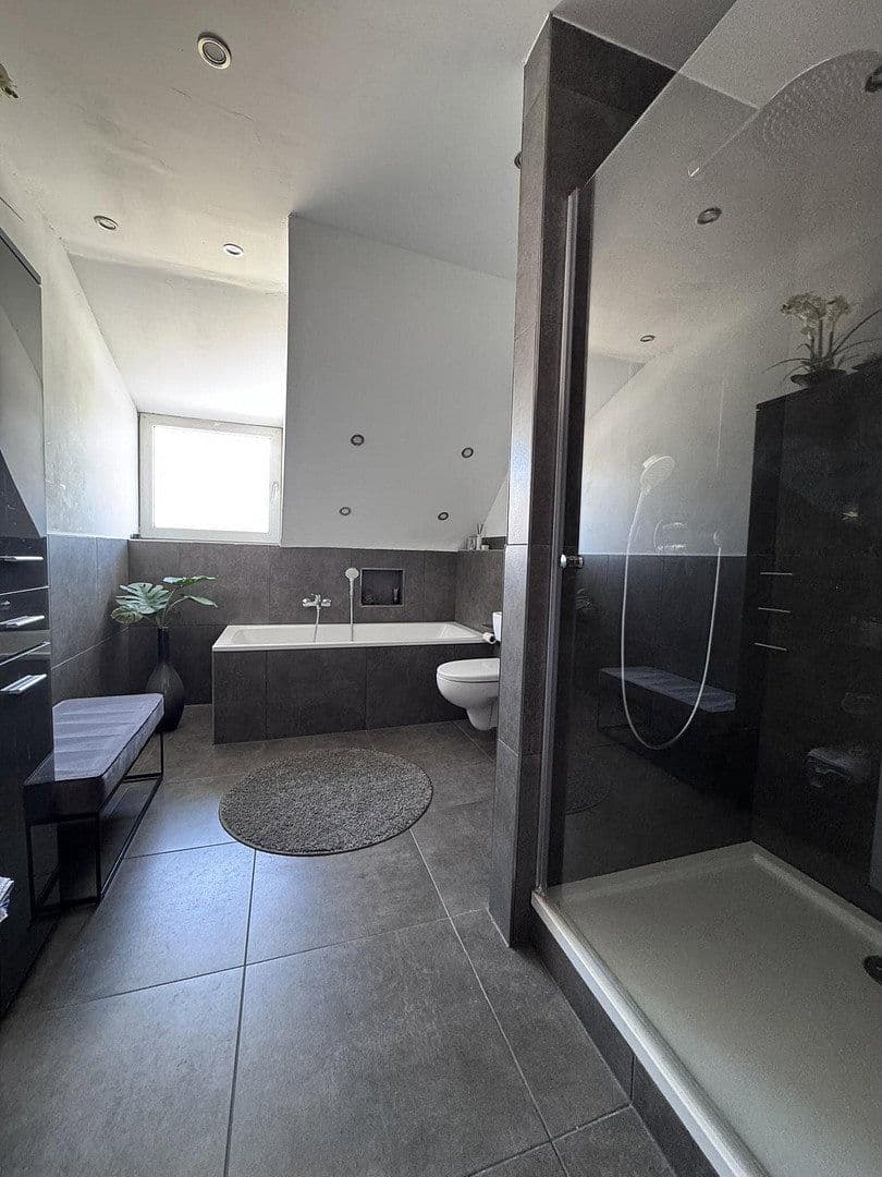 2 bedroom with open-plan kitchen flat for sale, 83 m², Gladbeck, North Rhine-Westphalia 2 bedroom with open-plan kitchen flat for sale, 83 m², Gladbeck, North Rhine-Westphalia