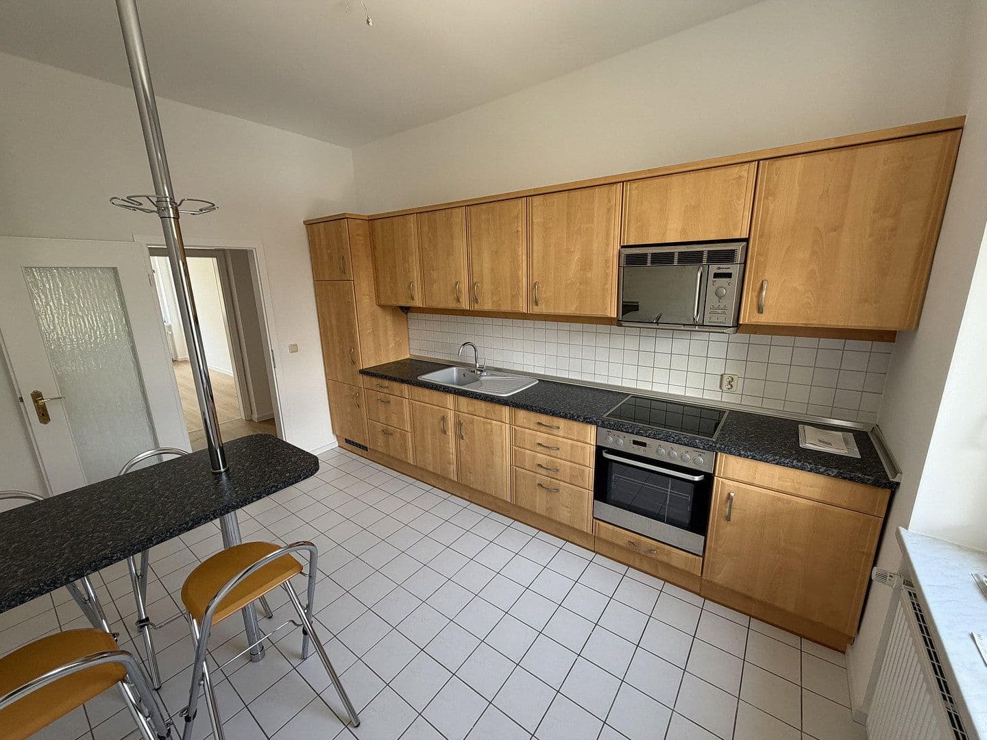 1 bedroom with open-plan kitchen flat to rent, 82 m², Milchinselstraße 2, Erfurt, Thuringia 1 bedroom with open-plan kitchen flat to rent, 82 m², Milchinselstraße 2, Erfurt, Thuringia