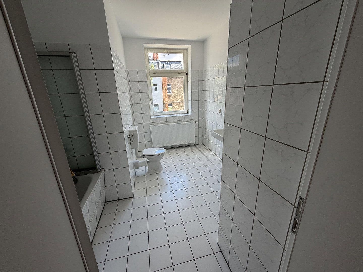 1 bedroom with open-plan kitchen flat to rent, 82 m², Milchinselstraße 2, Erfurt, Thuringia 1 bedroom with open-plan kitchen flat to rent, 82 m², Milchinselstraße 2, Erfurt, Thuringia