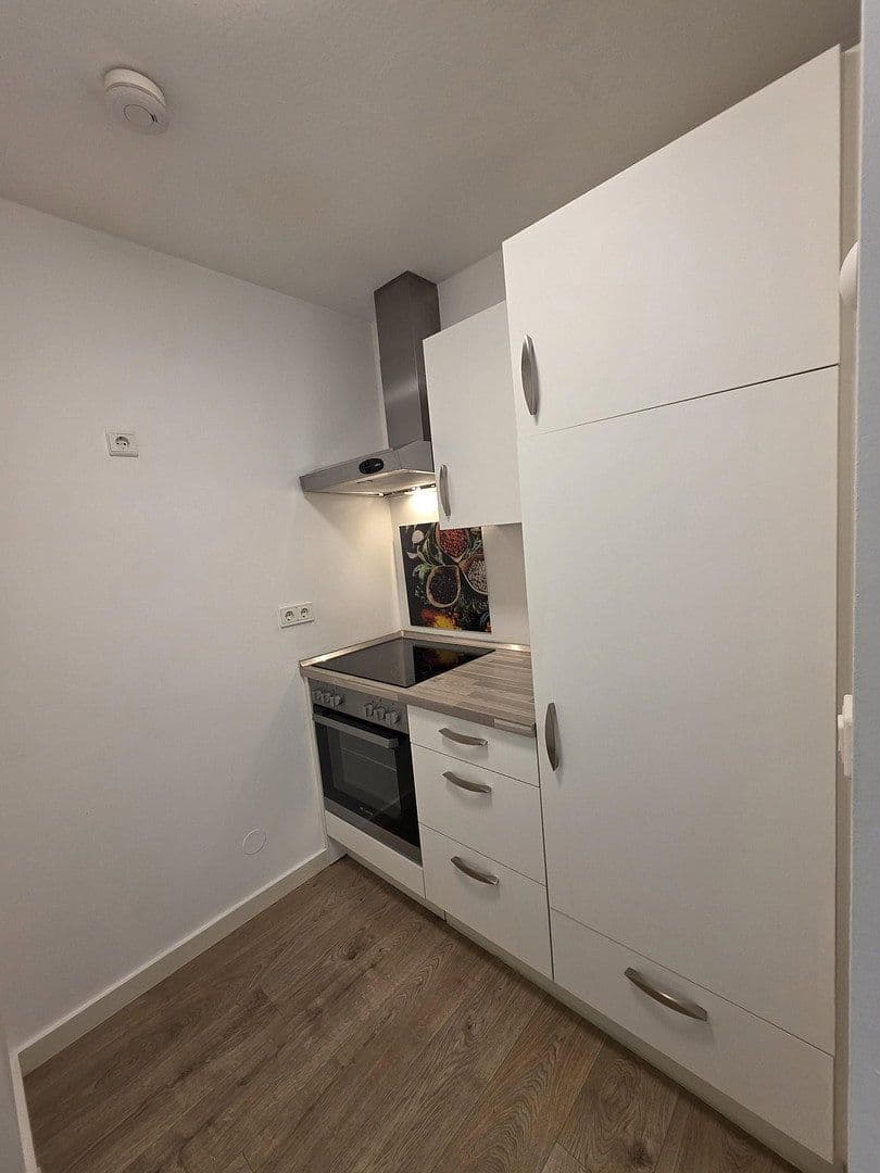 Studio flat for sale, 38 m², Kreuzhofstraße 6, München, Bavaria Studio flat for sale, 38 m², Kreuzhofstraße 6, München, Bavaria