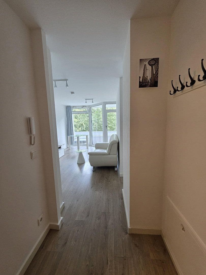 Studio flat for sale, 38 m², Kreuzhofstraße 6, München, Bavaria Studio flat for sale, 38 m², Kreuzhofstraße 6, München, Bavaria