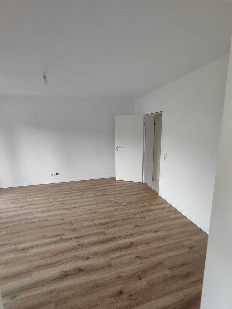 1 bedroom with open-plan kitchen flat to rent, 53 m², Lipperheidstr. 112, Oberhausen, North Rhine-Westphalia 1 bedroom with open-plan kitchen flat to rent, 53 m², Lipperheidstr. 112, Oberhausen, North Rhine-Westphalia