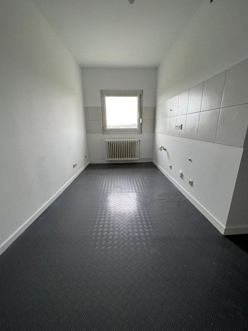 3 bedroom flat to rent, 76 m², Hainstrasse 75, Wuppertal, North Rhine-Westphalia 3 bedroom flat to rent, 76 m², Hainstrasse 75, Wuppertal, North Rhine-Westphalia