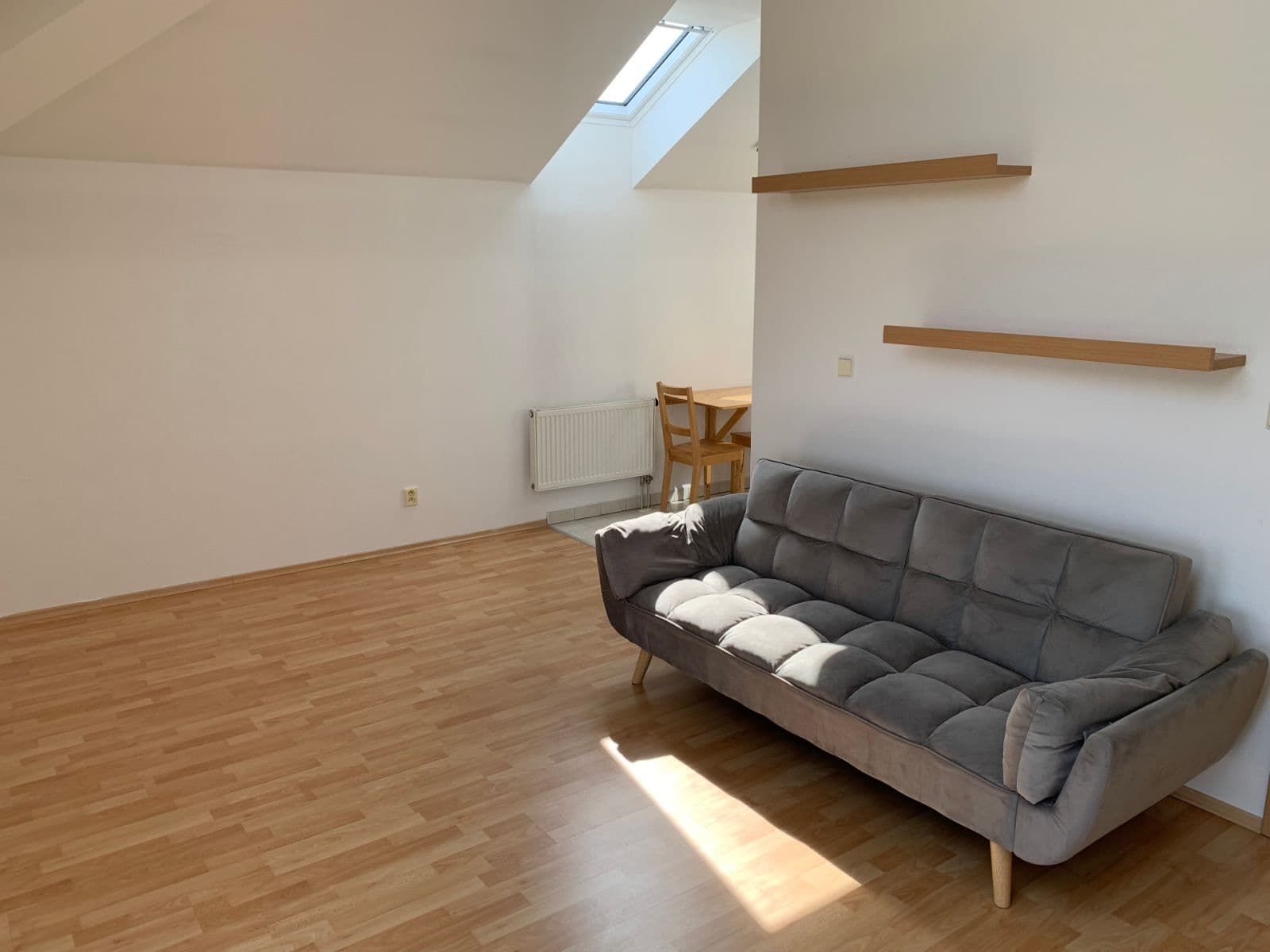 Studio flat to rent, 37 m², Padovská, Prague, Prague Studio flat to rent, 37 m², Padovská, Prague, Prague