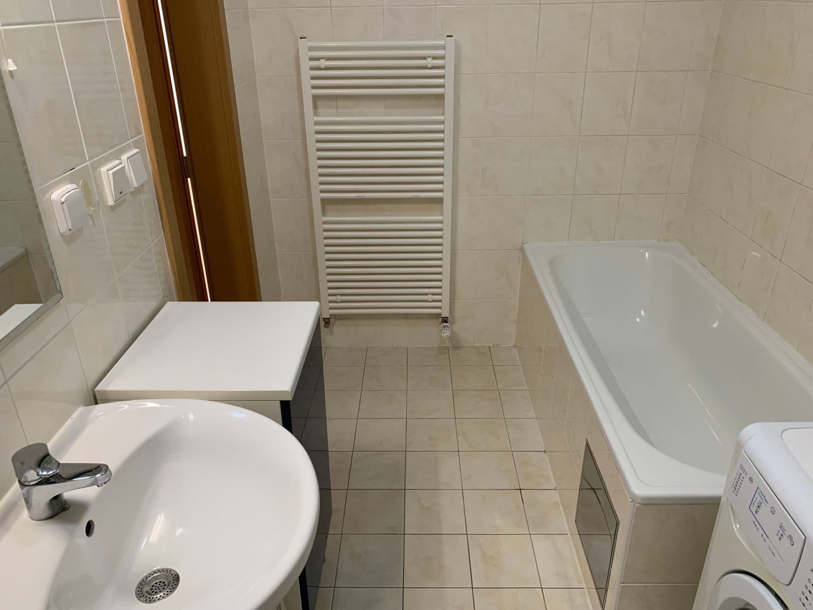 Studio flat to rent, 37 m², Padovská, Prague, Prague Studio flat to rent, 37 m², Padovská, Prague, Prague