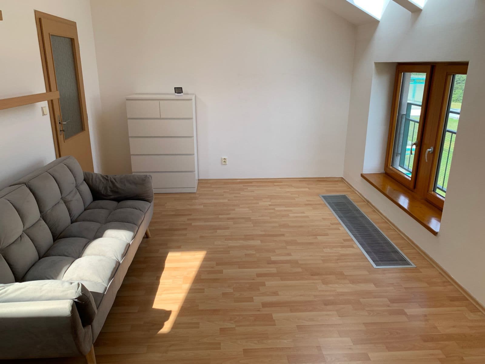 Studio flat to rent, 37 m², Padovská, Prague, Prague Studio flat to rent, 37 m², Padovská, Prague, Prague